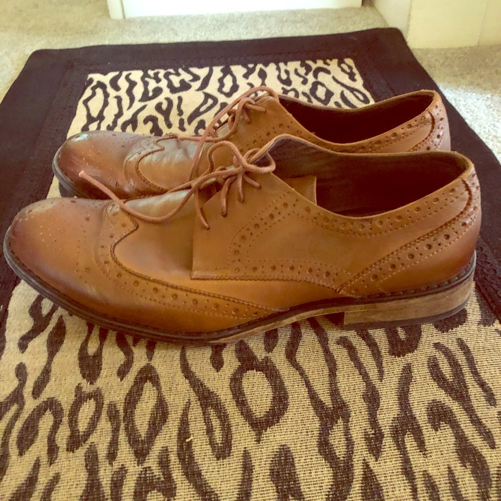 Oxford Tie Shoes